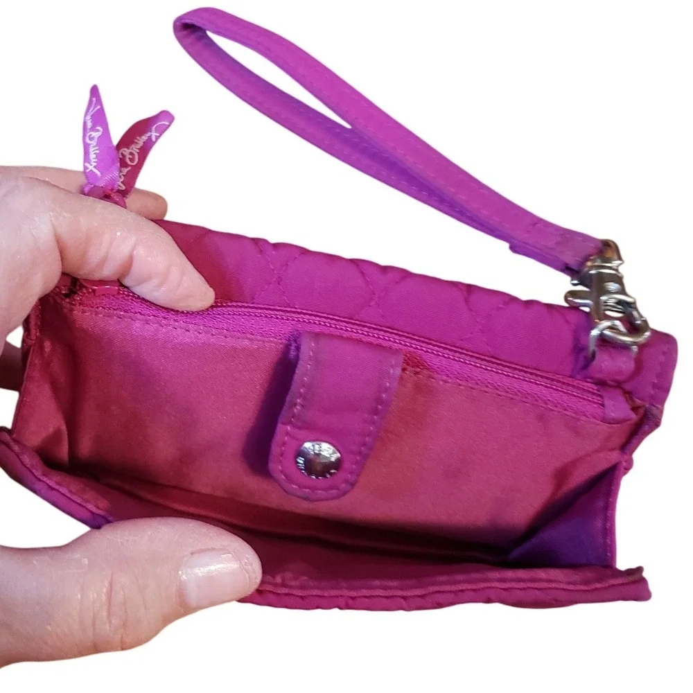 Vera Bradley Quilted Wristlet Wallet Clutch‎ Pink Signature Logo Double Snap